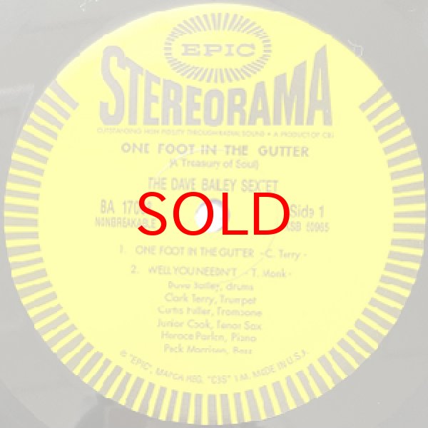 画像2: DAVE BAILEY SEXTET -  ONE FOOT IN THE GUTTER (2)
